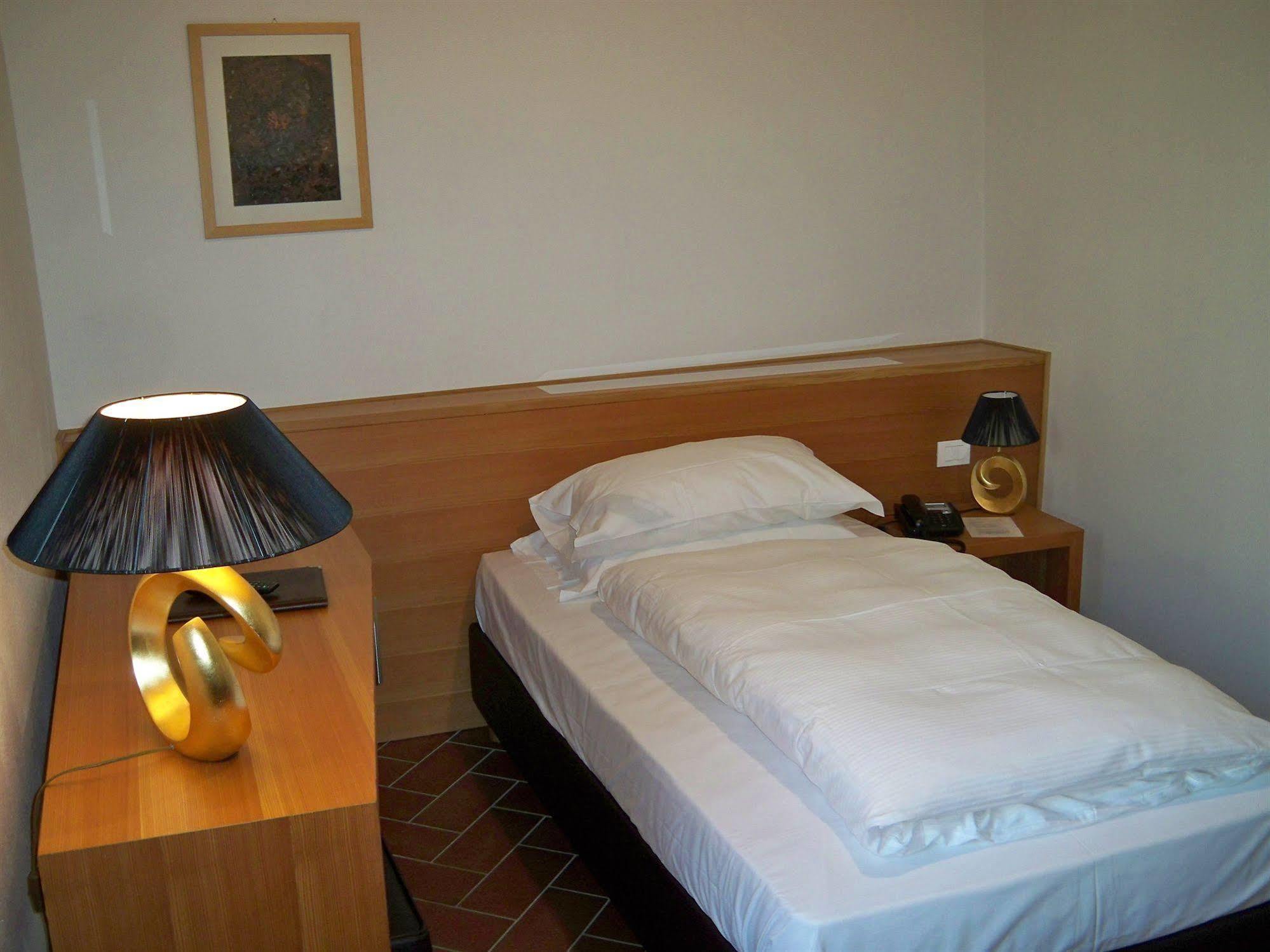 Relais Palazzo Lodron Rovereto (Trentino Alto Adige) Exterior foto